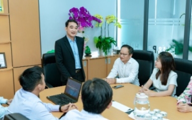 HM&P welcomes Quang Ngai entrepreneurs club in Ho Chi Minh City visit the office and learn about activities