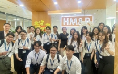 HM&P welcomes students of Ho Chi Minh City University of Law to visit and exchange career orientation